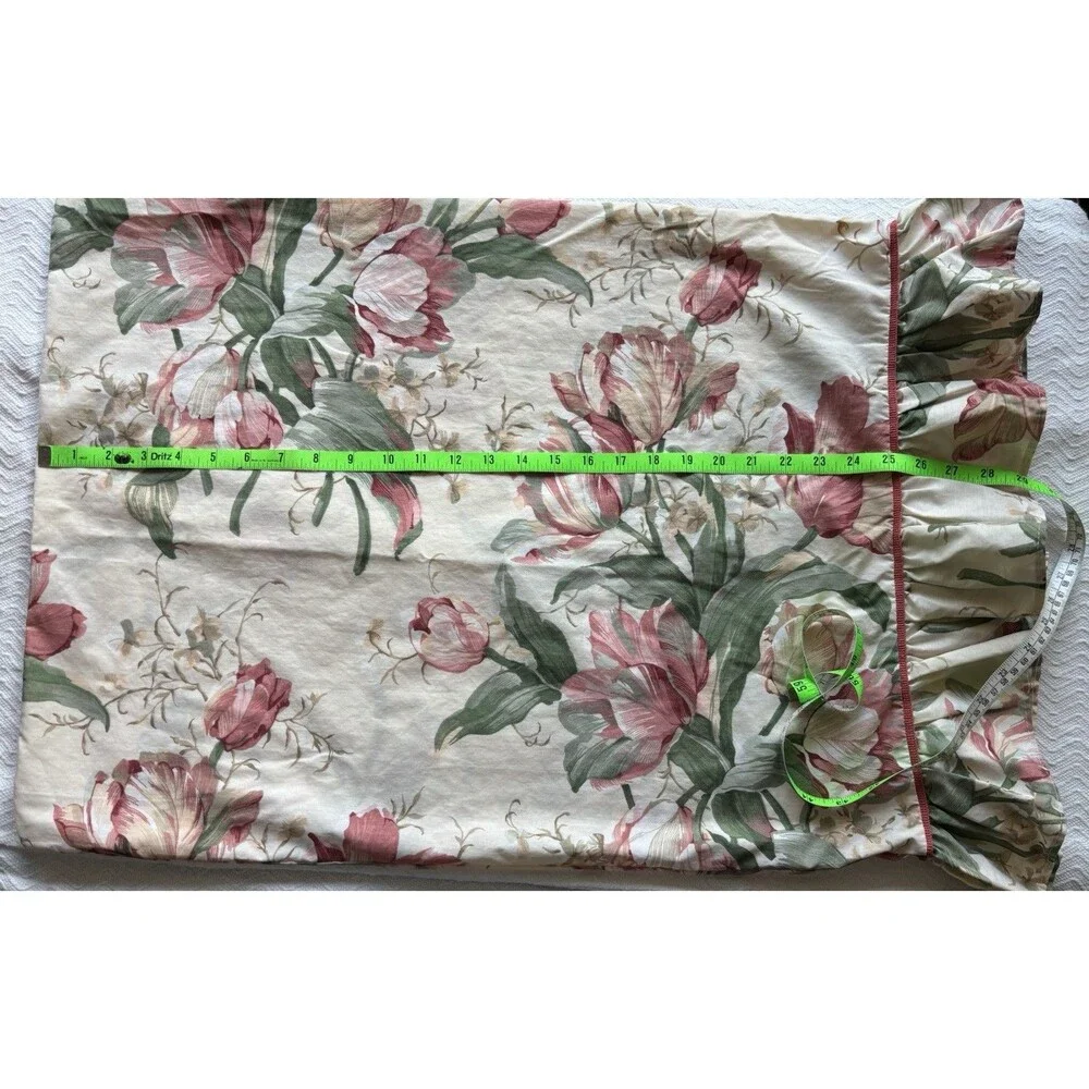 Pair VTG WAVERLY Garden Room Pillowcases Tulips Cottagecore Bloom Standard USA